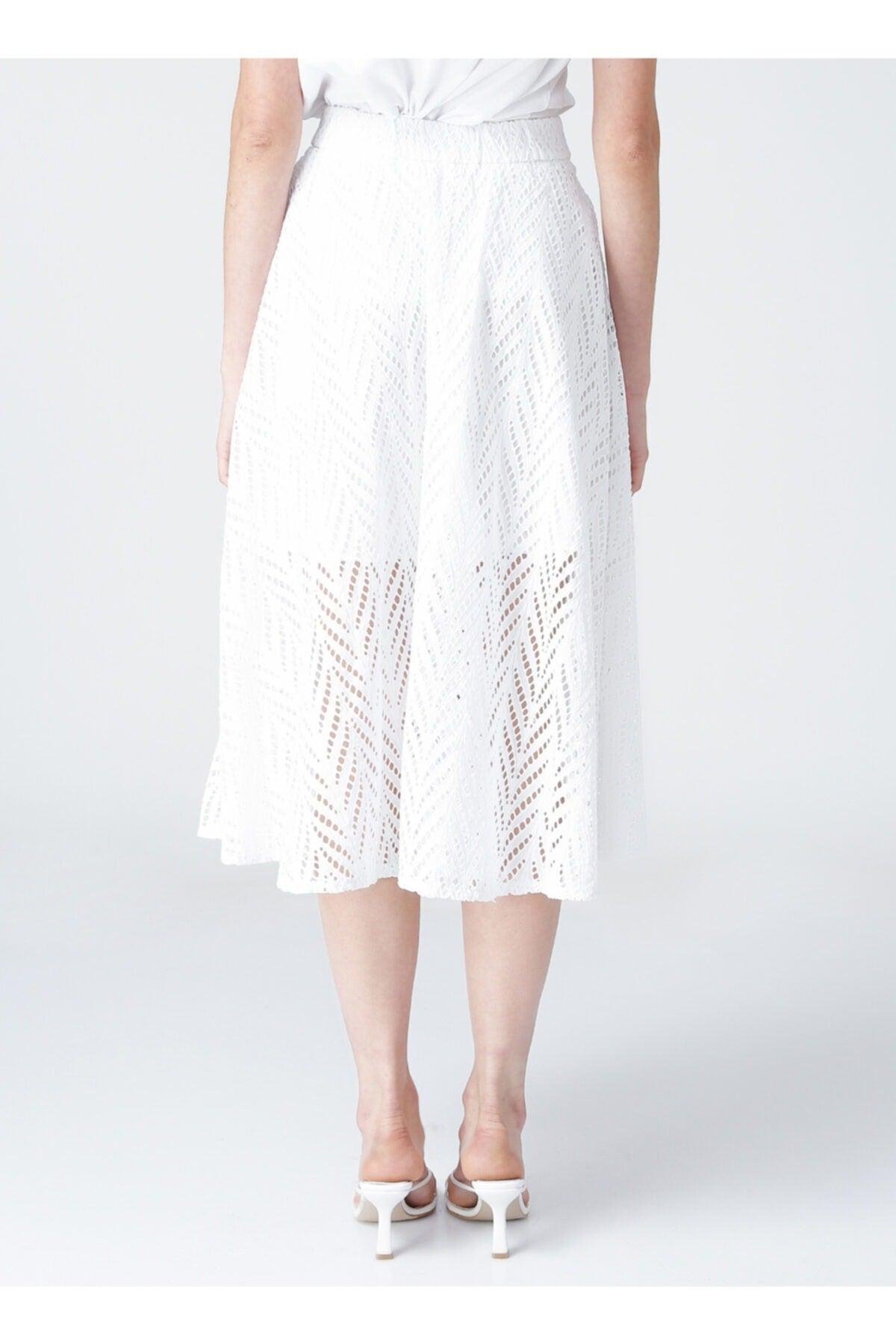 Lace Patterned White Women's Knee Length Skirt - Swordslife